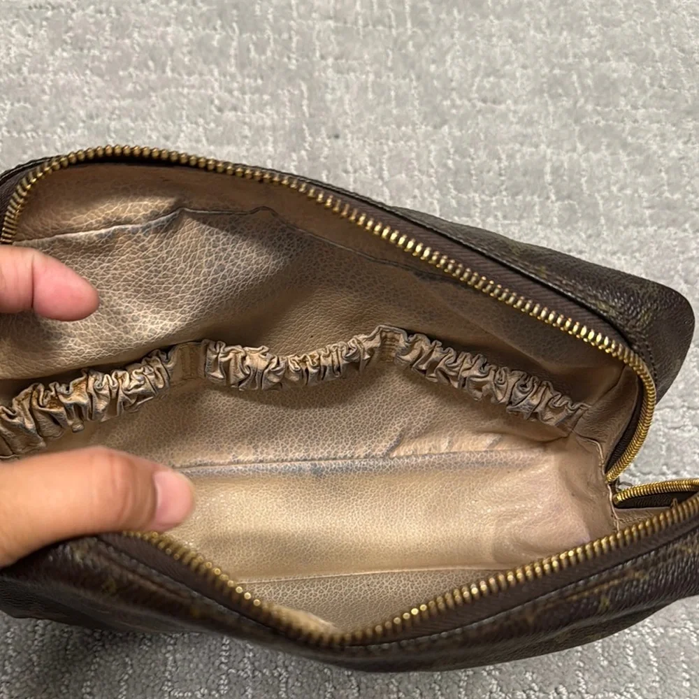 Louis Vuitton Brown Monogram Toiletry Bag - Picture 11 of 11